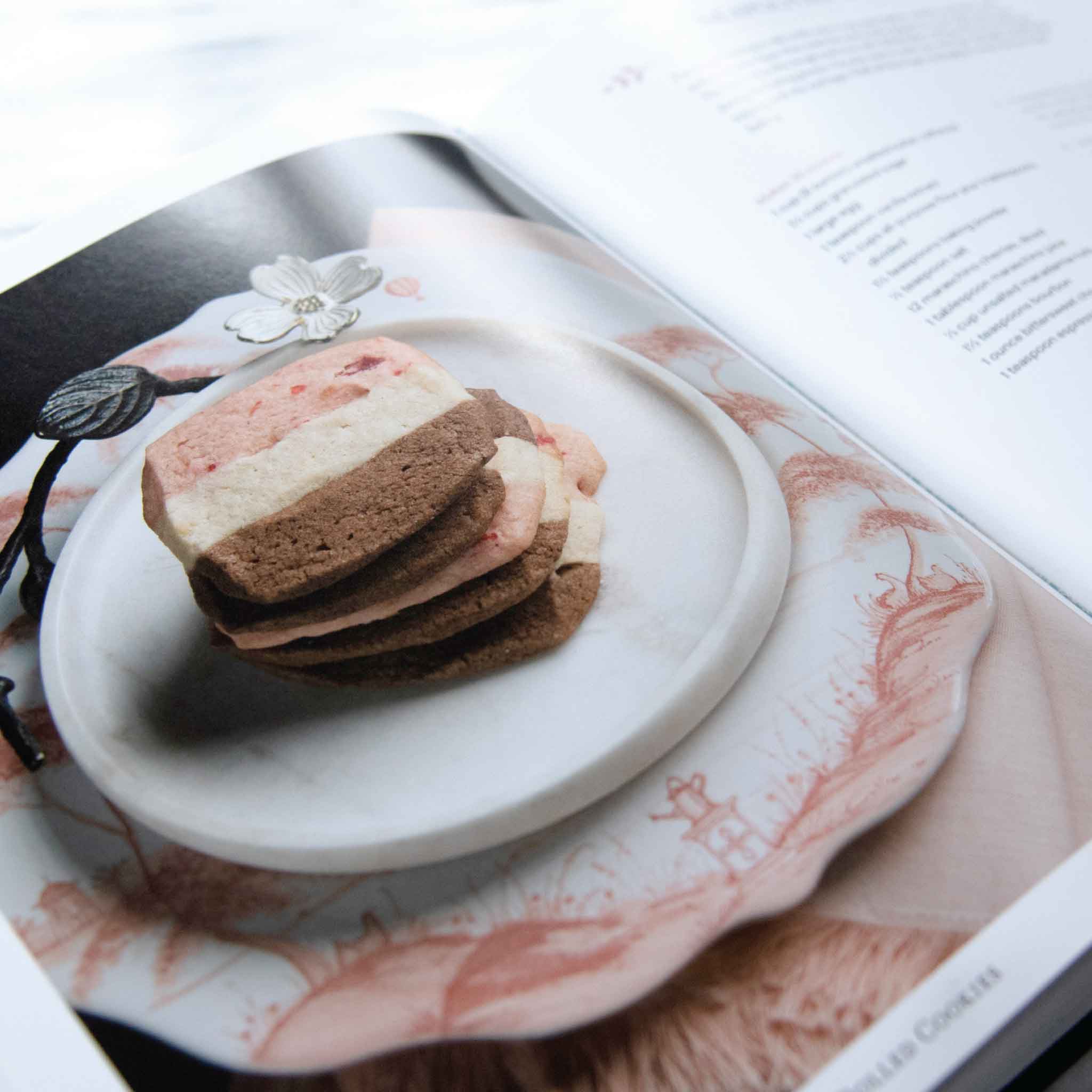 A Gift of Cookies: Recipes to Share with Family and Friends, Interior Detail Full Page Pictures