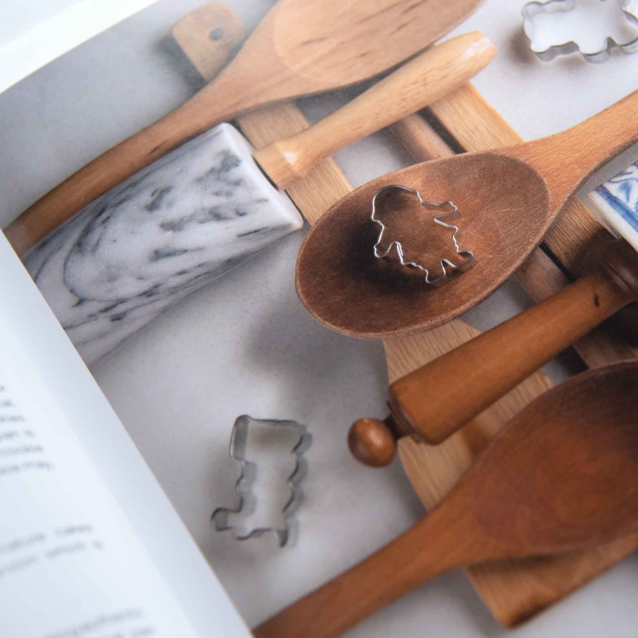 A Gift of Cookies: Recipes to Share with Family & Friends, Interior Detail of Tips for Baking