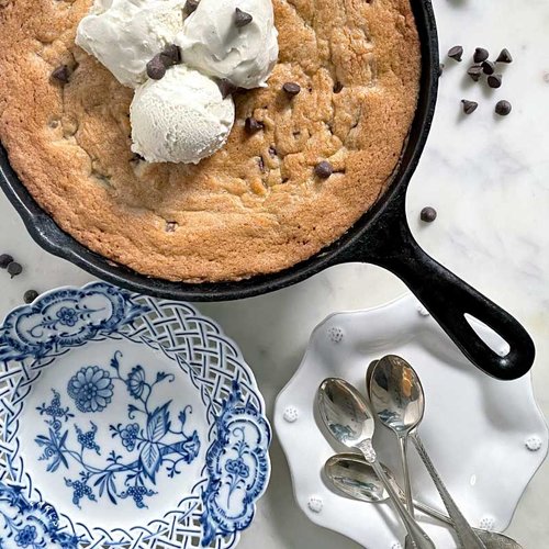 Chocolate Chip & Sea Salt Caramel Skillet Cookie
