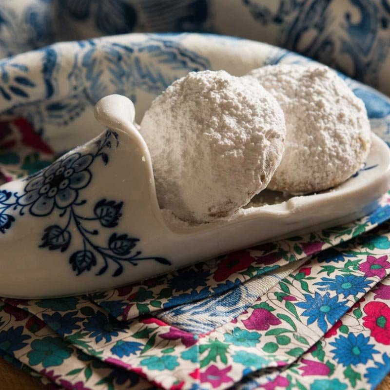 Pfeffernüsse (German Spice Cookies)