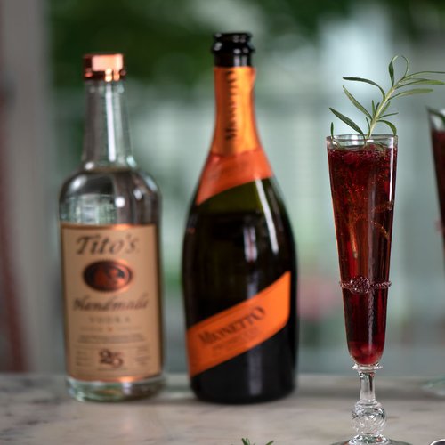 Tintoretto Cocktail (Pomegranate Bellini)
