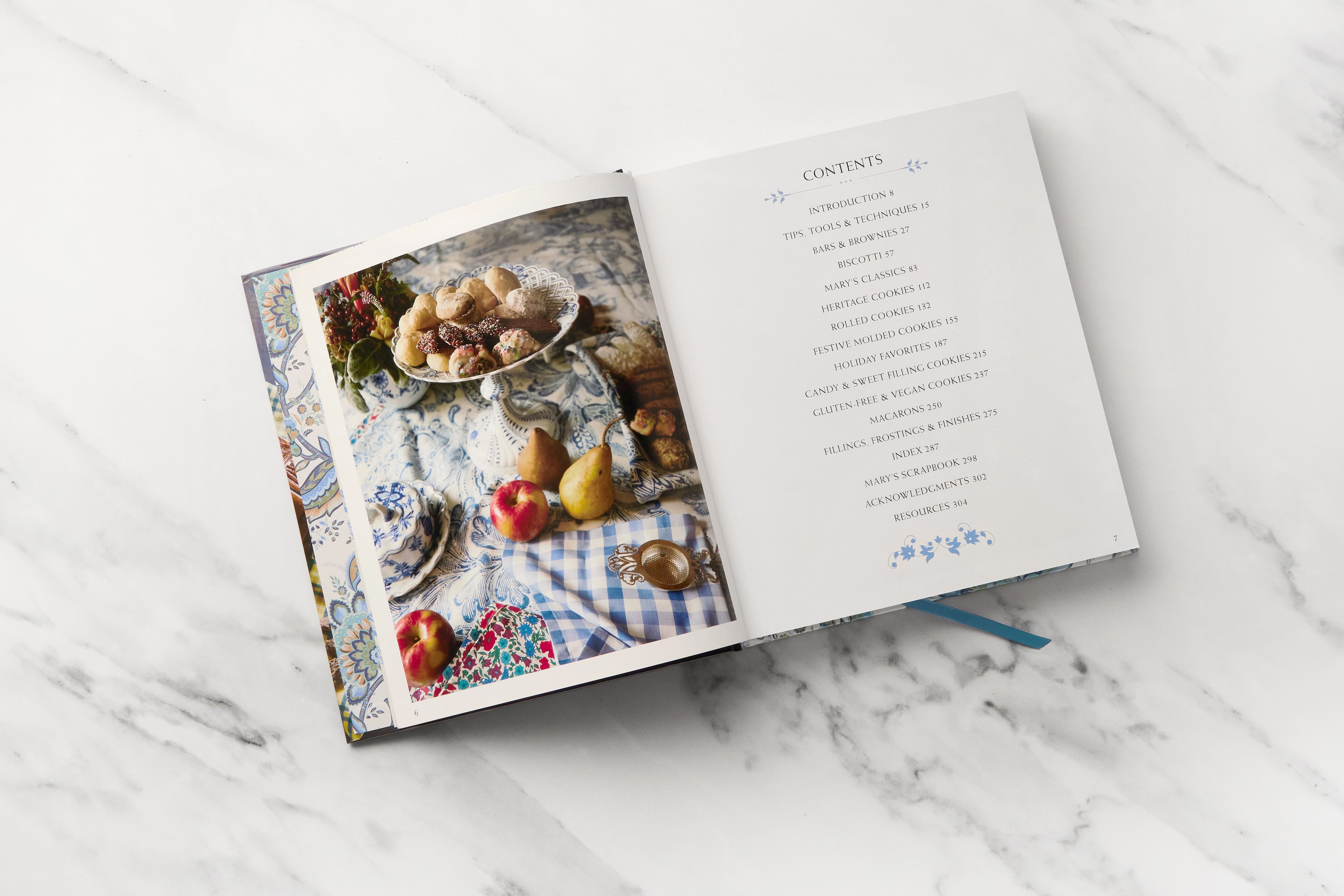 Gift of Cookies: Recipes To Share With Family & Friends