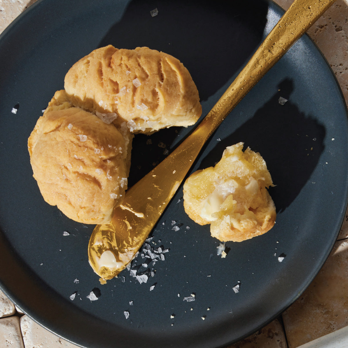 Cloverleaf Rolls with Honey Butter